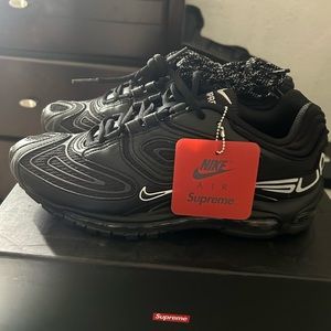 Supreme X Air Max 98